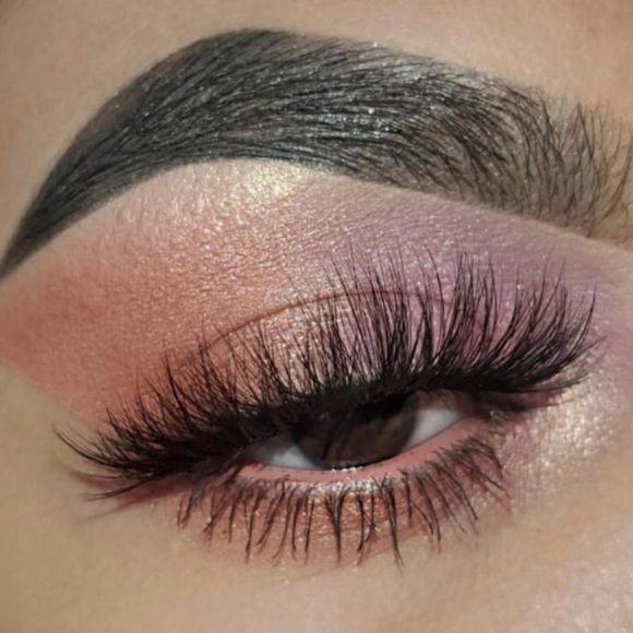 KAB COSMETICS DAY AND NIGHT EYESHADOW PALETTE - Picture 3 of 10